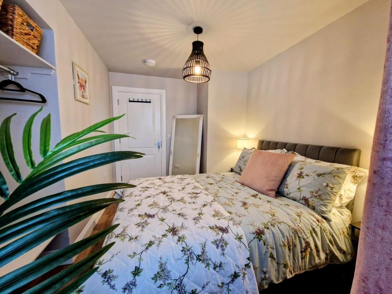 Rosie'S Apartments Killybegs Esterno foto